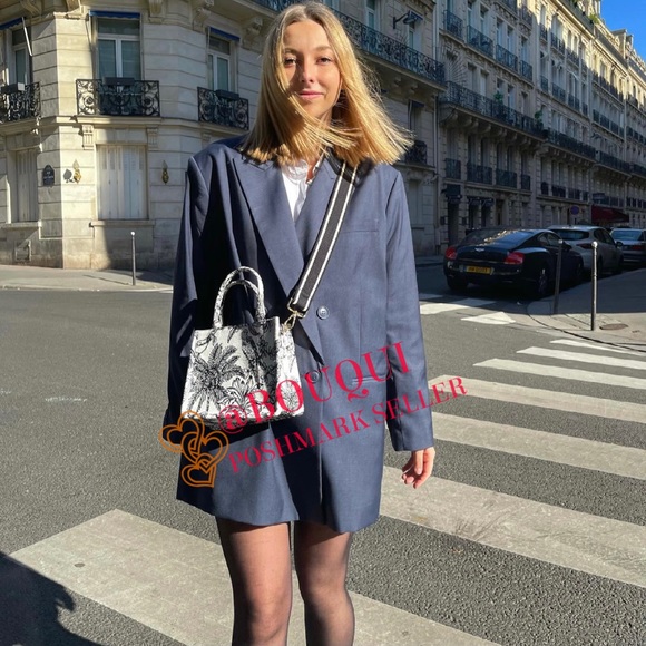 H&M FLORAL JACQUARD WEAVE CROSSBODY BAG - Picture 4 of 9